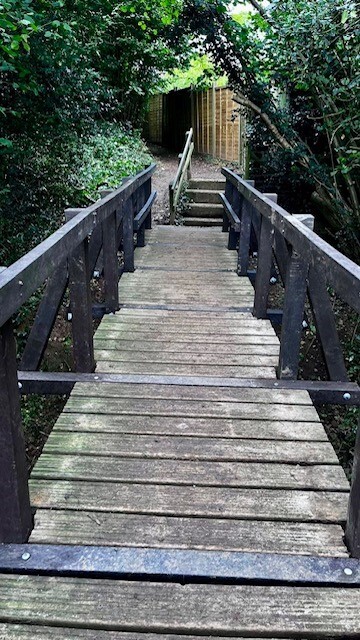 Great Turners Wood Footbridge